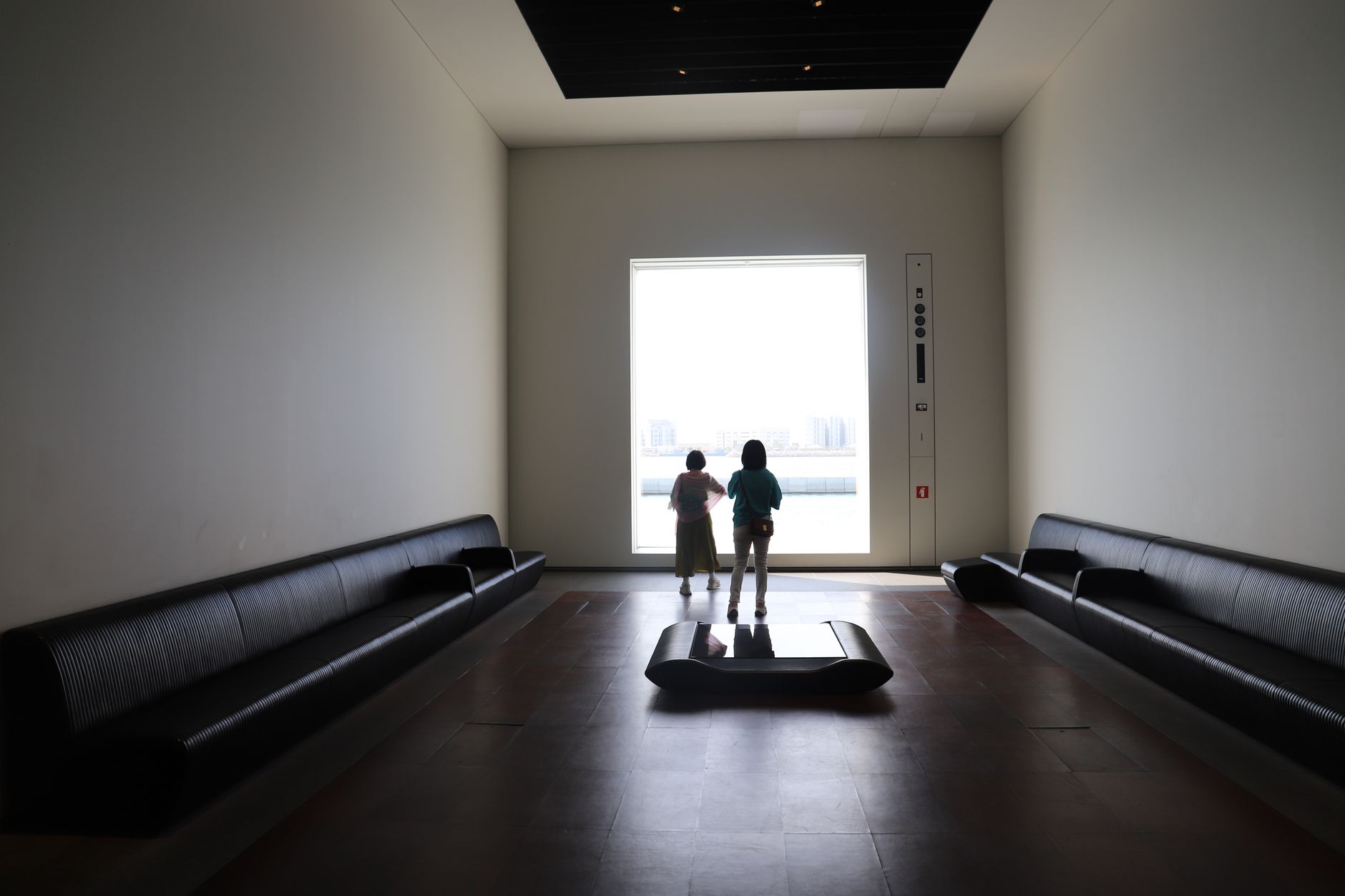 The Ultimate Guide to a Modern Minimalist Lifestyle